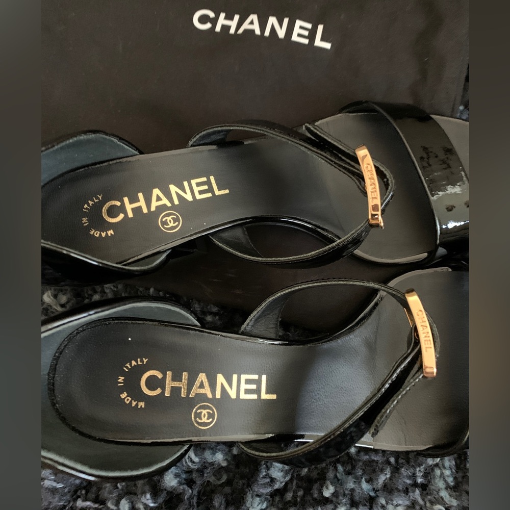 Chanel runway 2022 collection shoes sandals - Picture 5 of 16